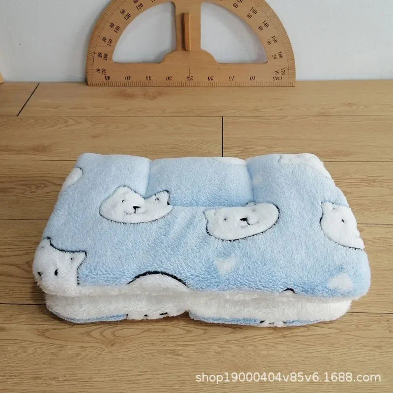 Flannel Pet Mat Dog Bed Cat Bed Thicken Sleeping Mat Dog Blanket Mat For Puppy Kitten Pet Dog Bed for Small Large Dogs Pet Mats