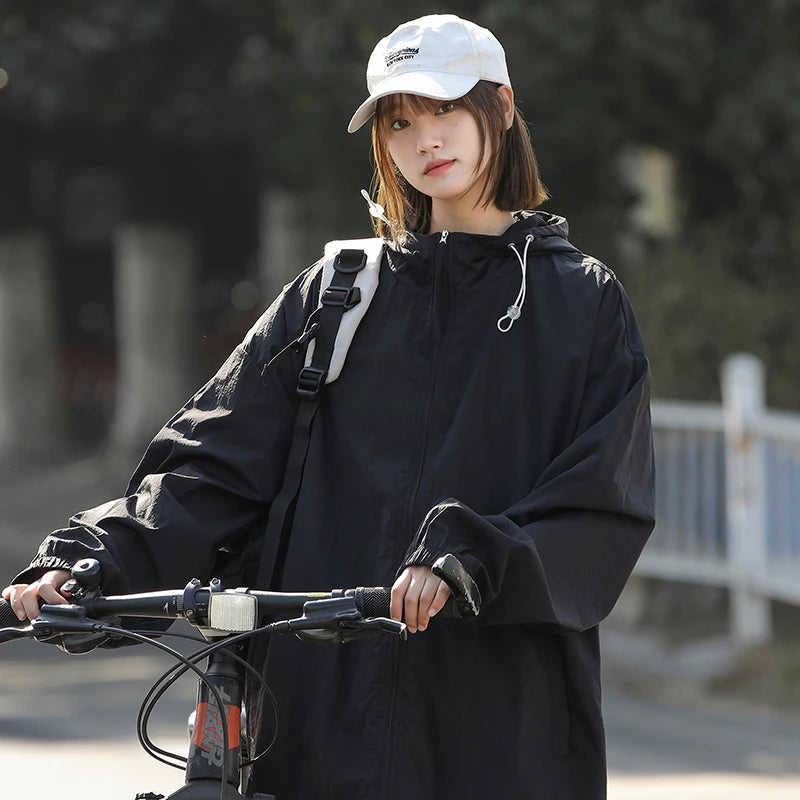 Outdoor Hiking Suncreen Coats Women New Loose Large Size Breathable Sun-Protective Clothing Jacket Thin Skin Windbreaker Female