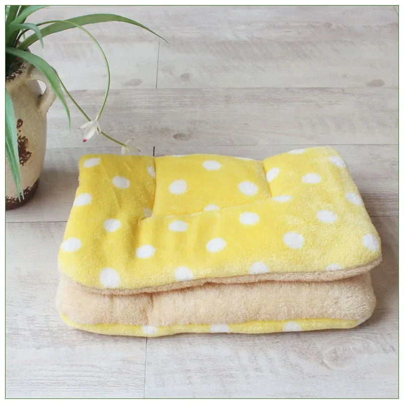 Flannel Pet Mat Dog Bed Cat Bed Thicken Sleeping Mat Dog Blanket Mat For Puppy Kitten Pet Dog Bed for Small Large Dogs Pet Mats
